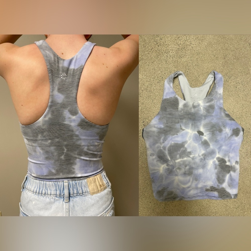 Athleta Girls Long Distance Top!